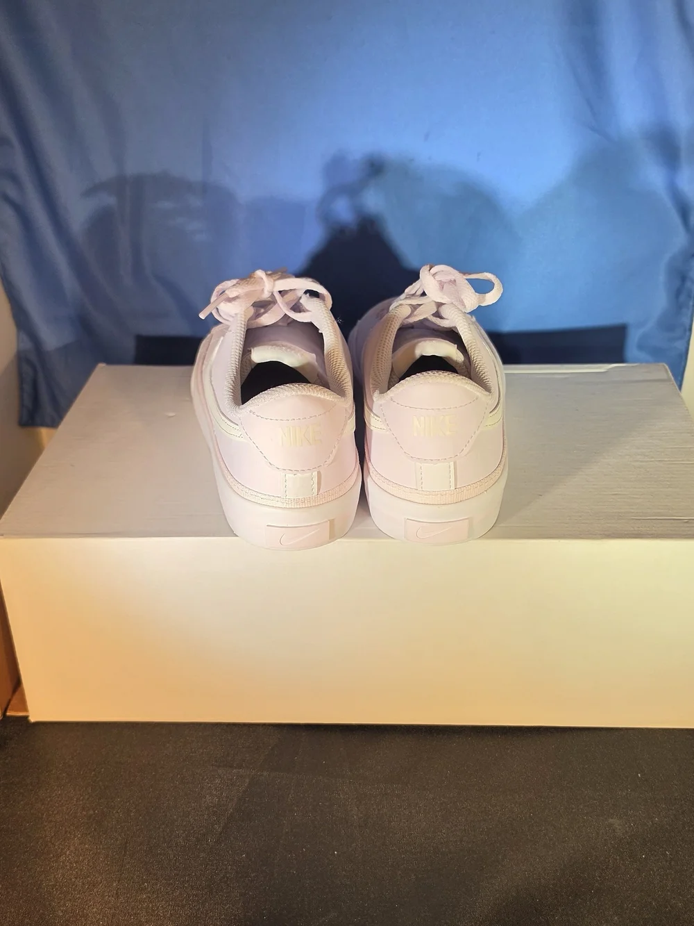 Nike Kids Pink Low-Top Sneakers with Cream Swoosh